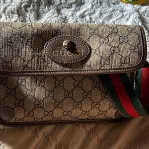 Gucci Beige Monogram Shoulder Bag with Green-Red Strap